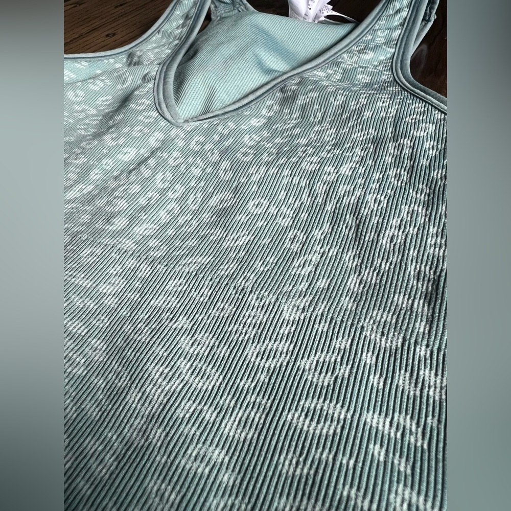 ATHLETA • Aurora crop rib tank camisole cami Vneck animal print sports bra - Picture 3 of 11